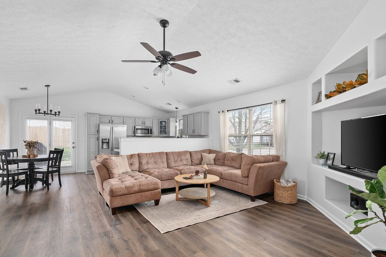 2901 Trailwood Ln #NA - Photo 3 of 15