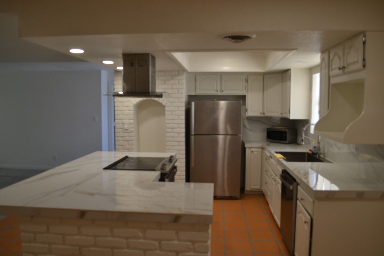 3653 Algonquin Dr #1 - Photo 2 of 19