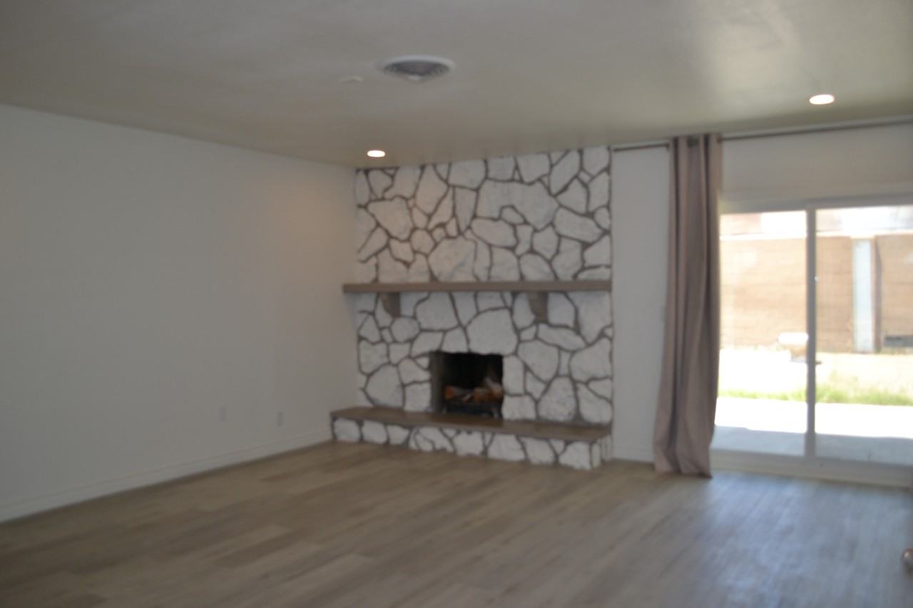 3653 Algonquin Dr #1 - Photo 6 of 19