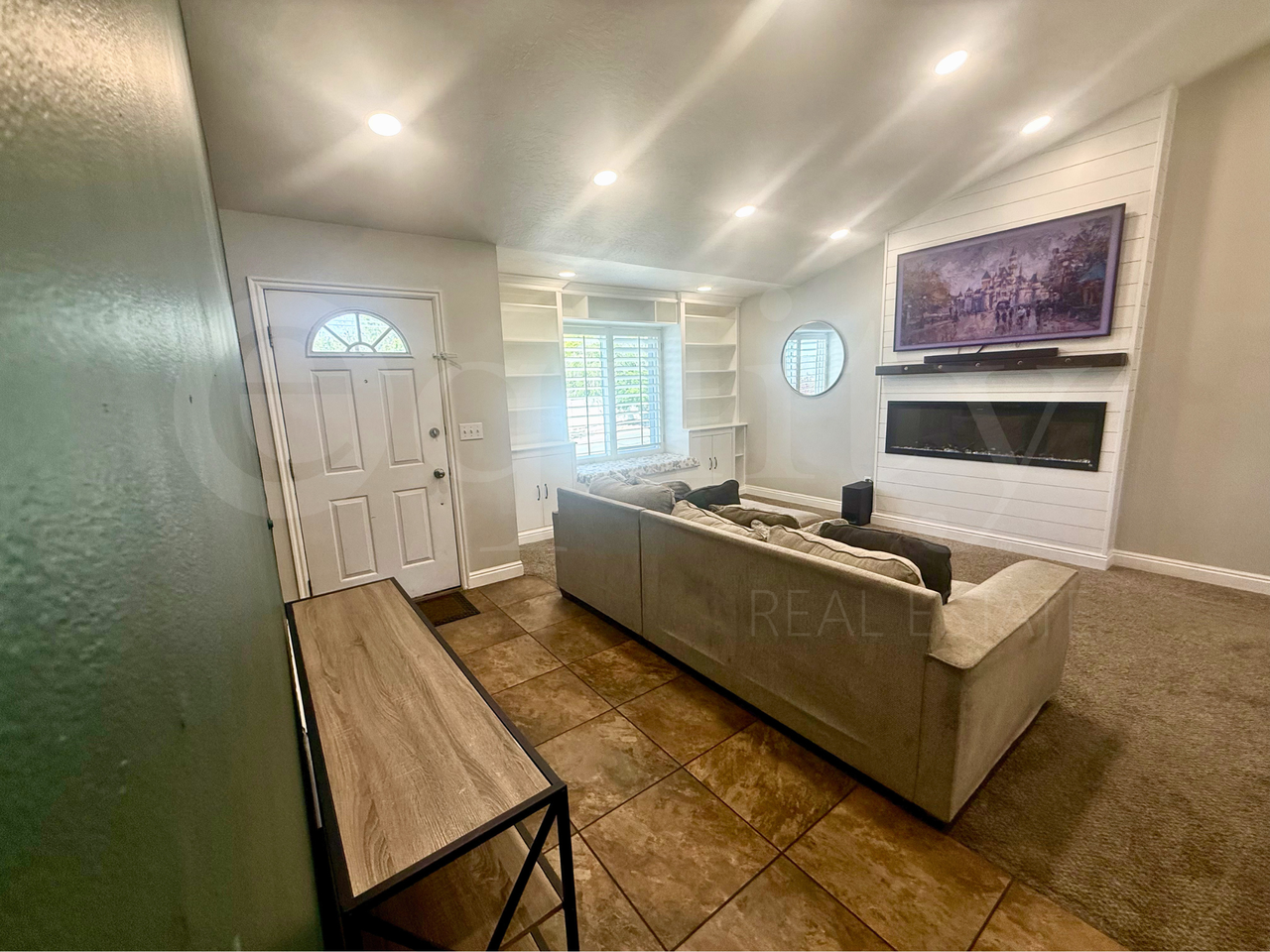787 W Vahe St #1 - Photo 2 of 24