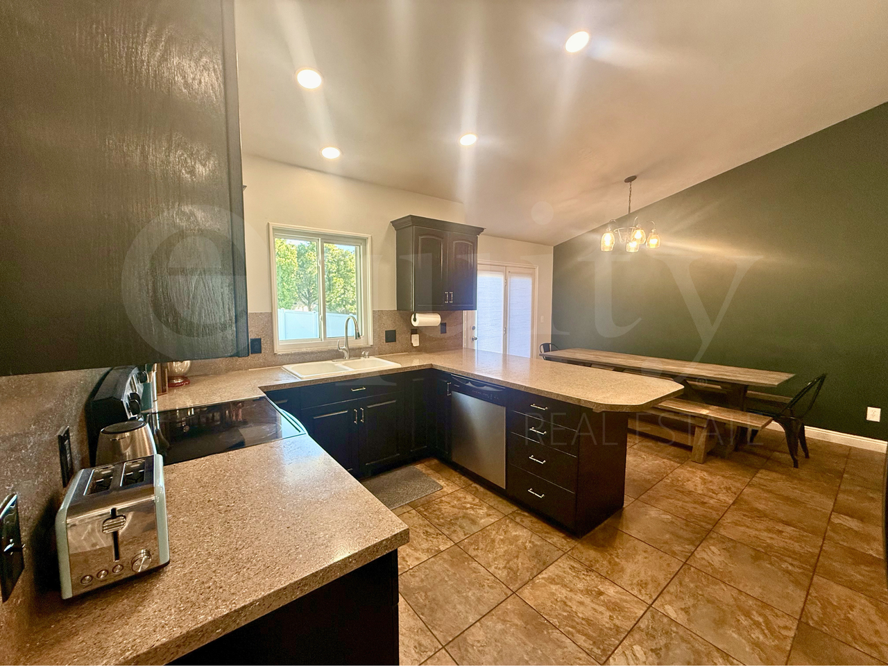 787 W Vahe St #1 - Photo 6 of 24