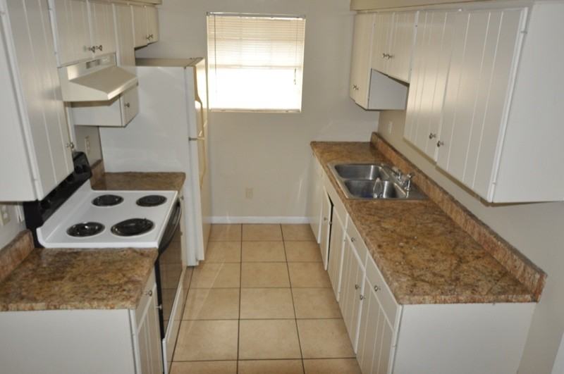 107 Antoinette St - Photo 6 of 18
