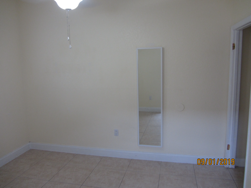 10740 Sw 142nd Ave - Photo 4 of 23