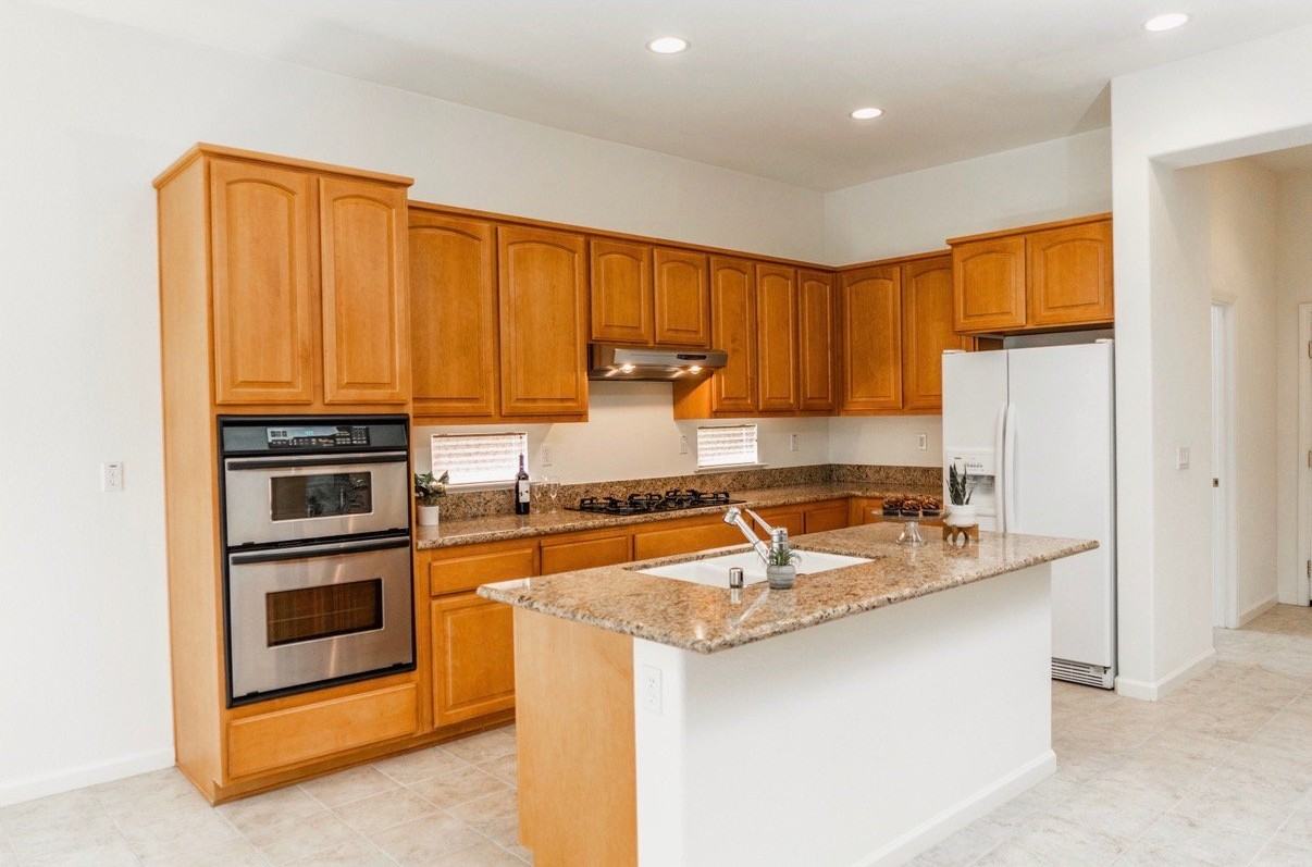 9560 Nicole Ln - Photo 3 of 7