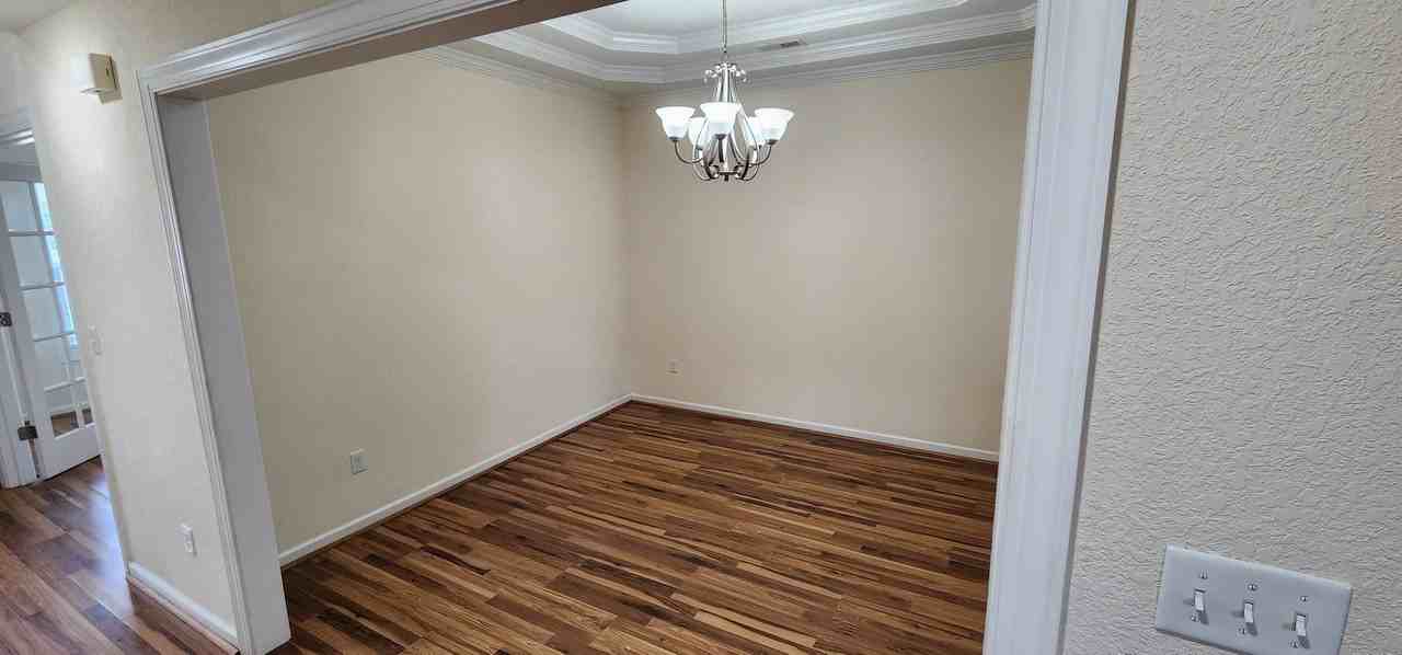 125 Bay Leaf Dr - Photo 5 of 35