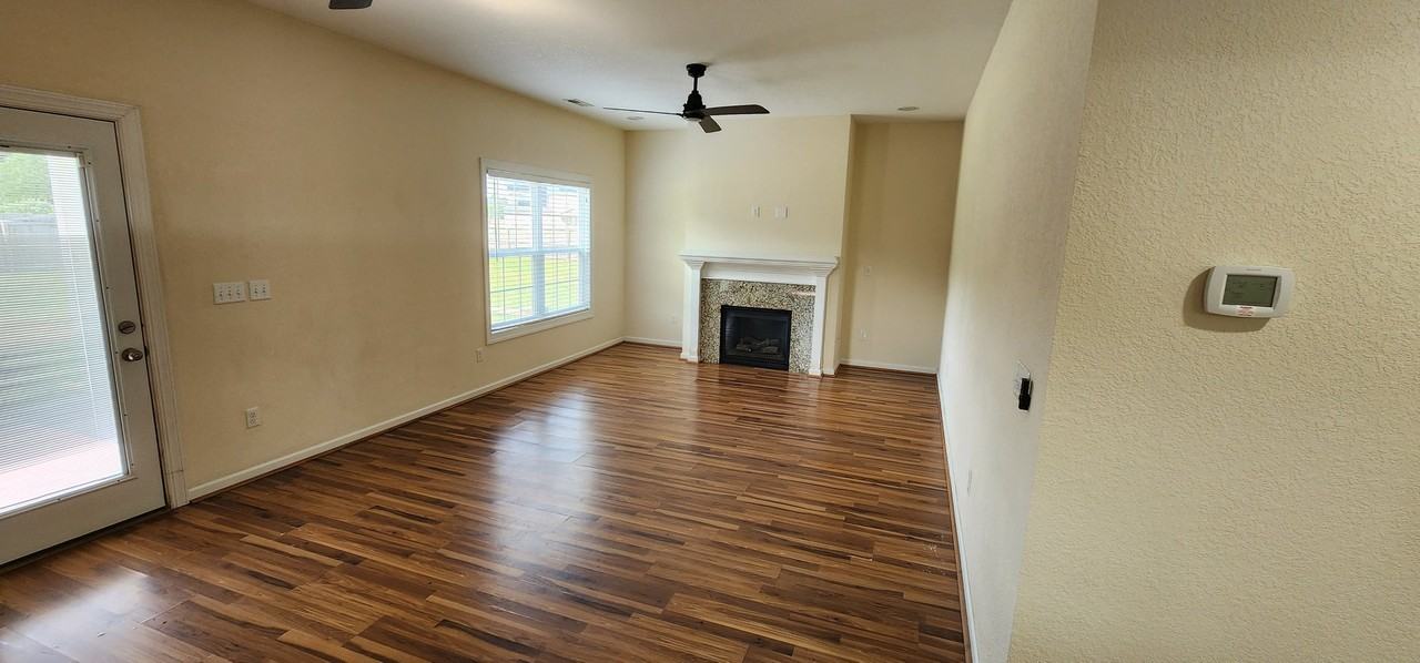125 Bay Leaf Dr - Photo 7 of 35