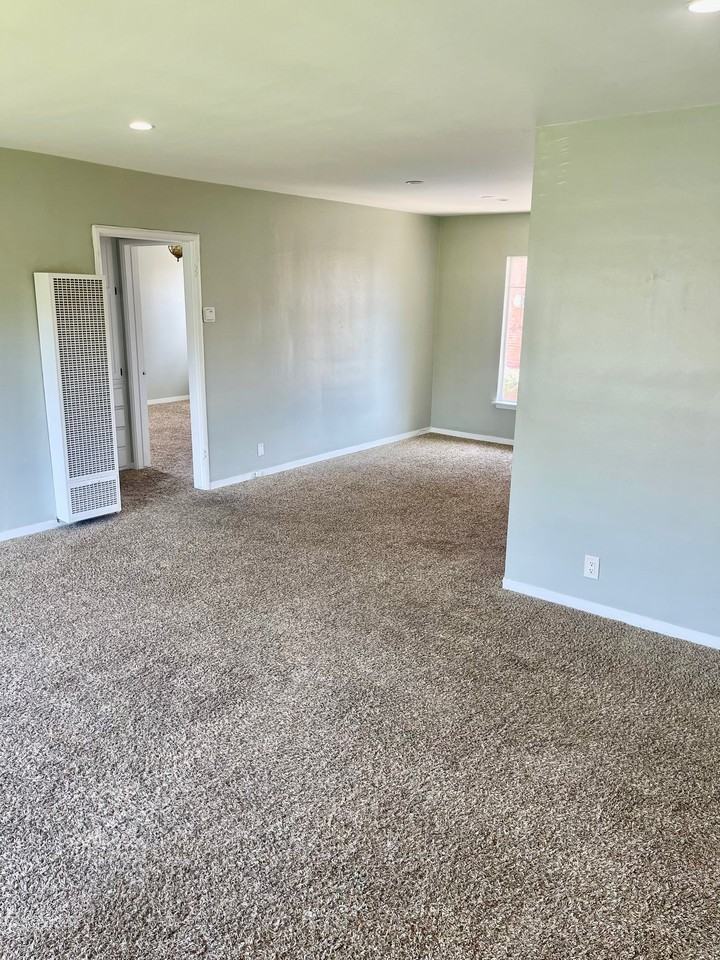 1214 S Bronson Ave - Photo 7 of 39