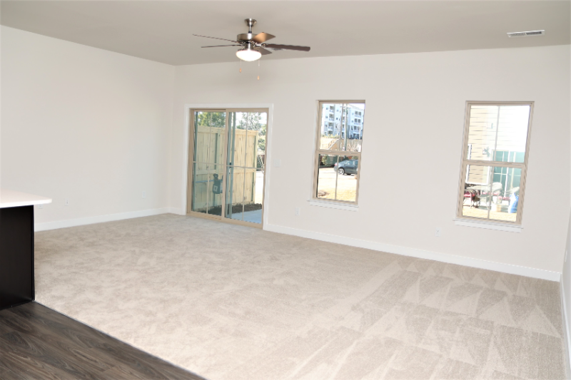 154 Eagle Wood Dr - Photo 4 of 13