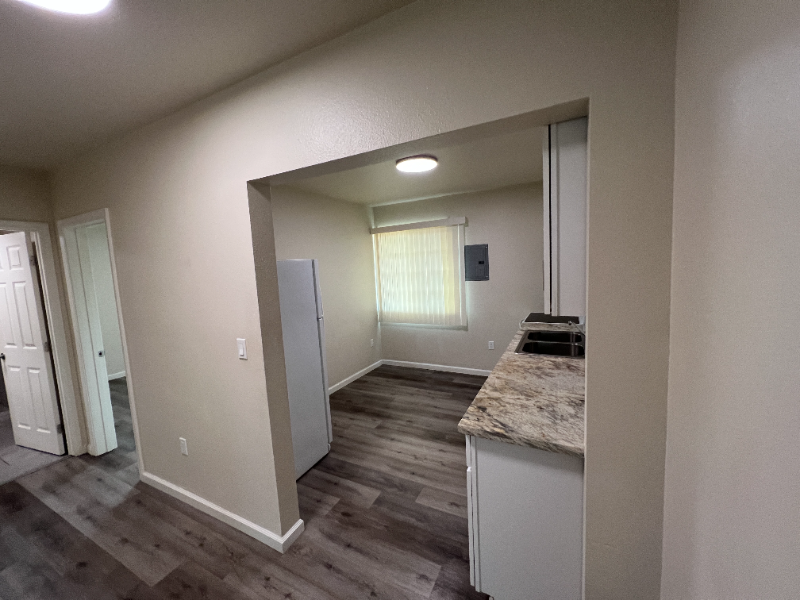 940 N Van Ness Ave - Photo 7 of 11