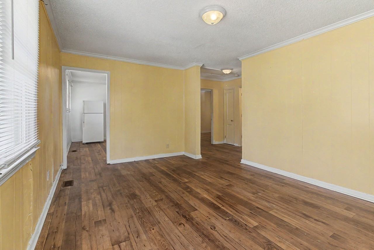 512 E 6th Ave - Photo 7 of 20
