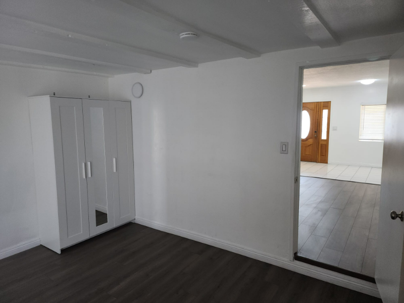 2915 Westst - Photo 7 of 9