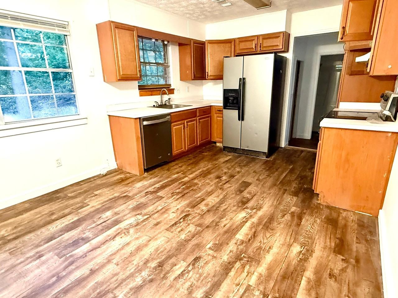 1955 Carla Dr - Photo 2 of 10