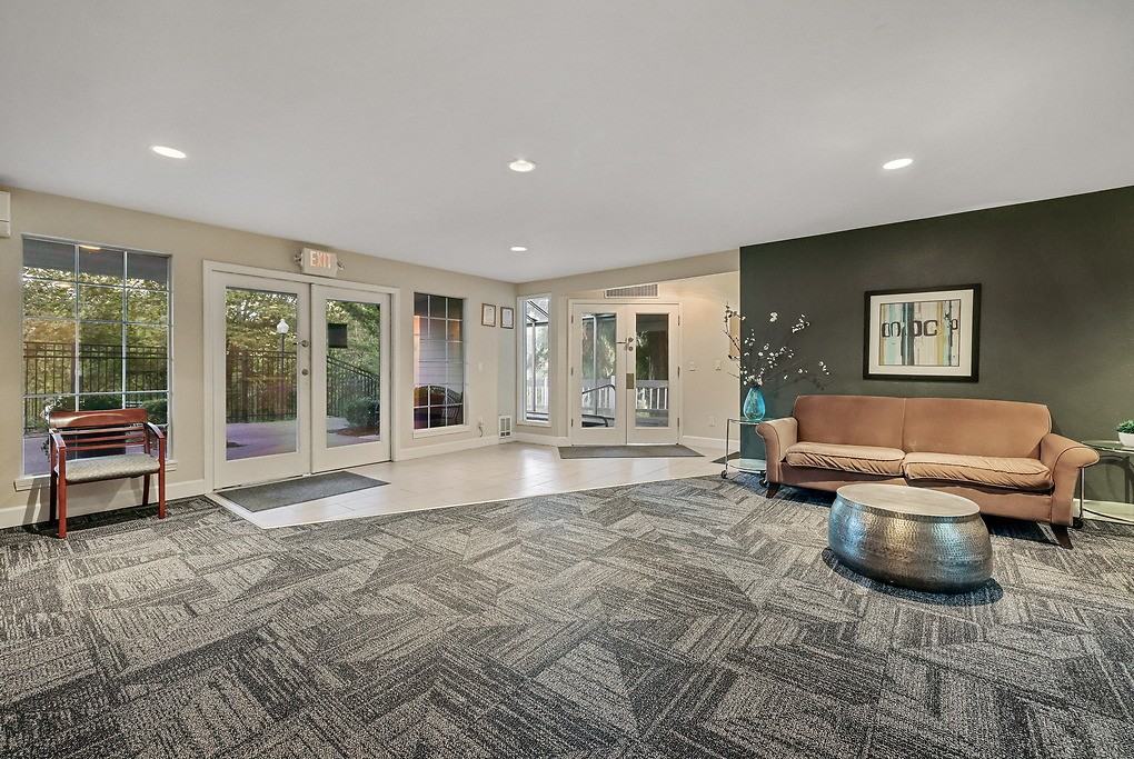 Sammamish View - Photo 4 of 31