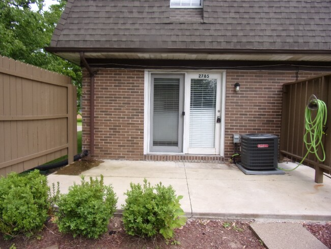 2275 Kipling Ave Nw - Photo 5 of 8