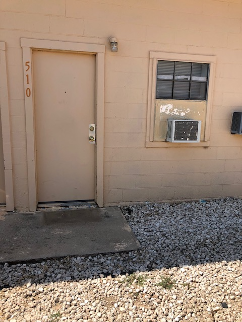 510 E 1st St - Photo 6 of 7