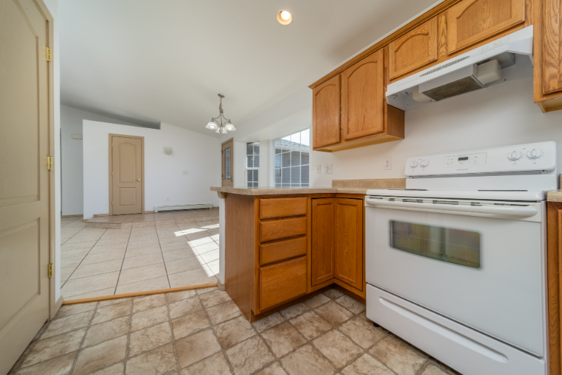 198 Rincon Dr - Photo 5 of 16