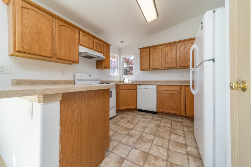 198 Rincon Dr - Photo 6 of 16