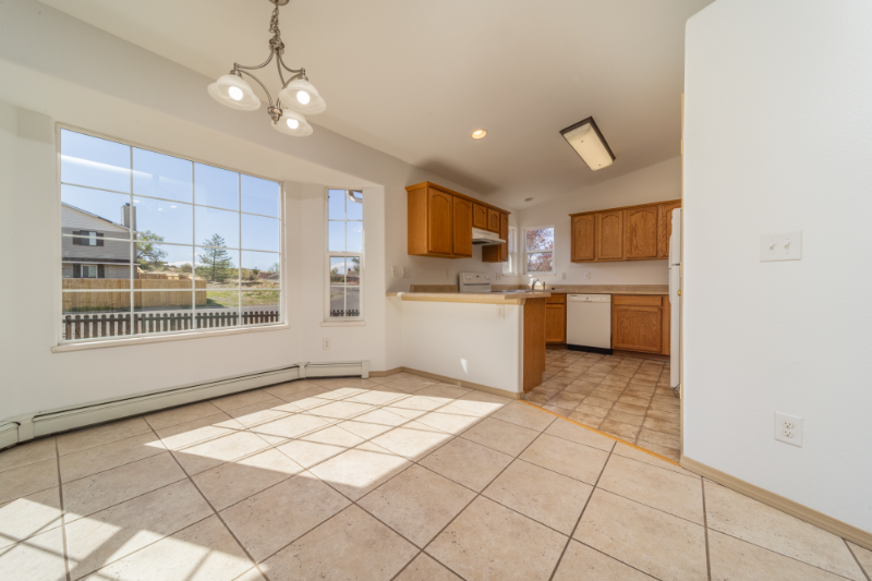 198 Rincon Dr - Photo 7 of 16