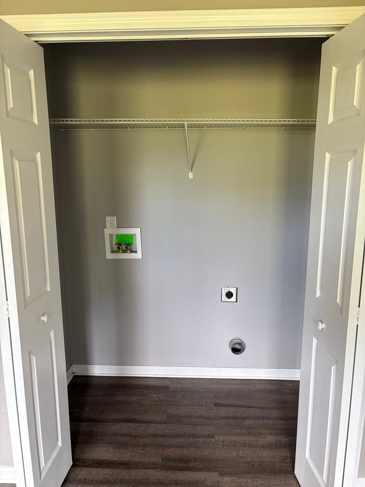 21 Emery Dr #21 - Photo 3 of 8