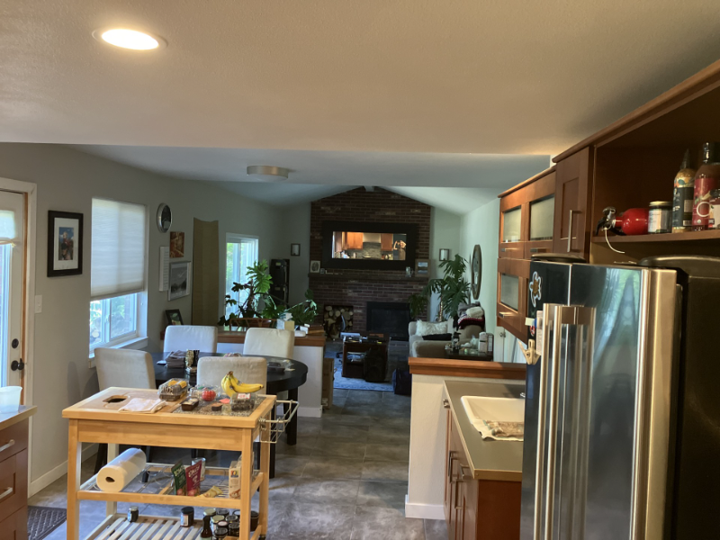 6852 S High St - Photo 5 of 11