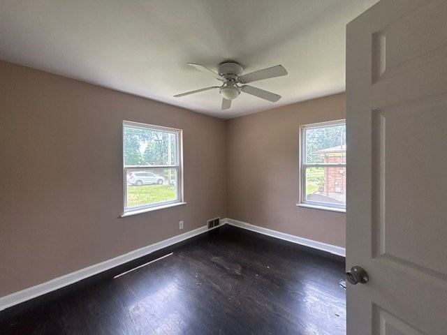 11706 Maple Way - Photo 4 of 19