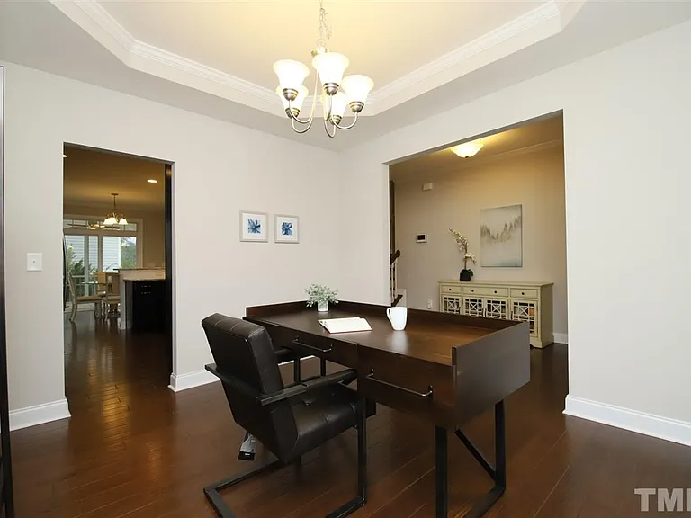 318 Millbrook Dr - Photo 5 of 19