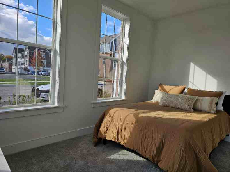 114 Main St - Photo 2 of 13