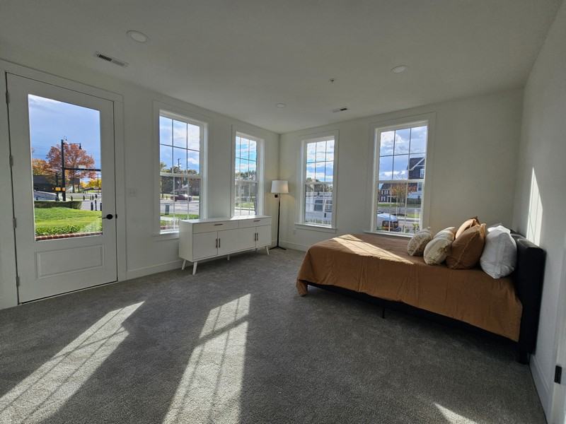 114 Main St - Photo 6 of 13