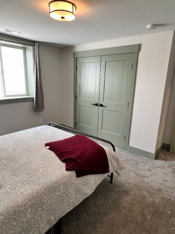 420 W 18th St - Photo 2 of 12