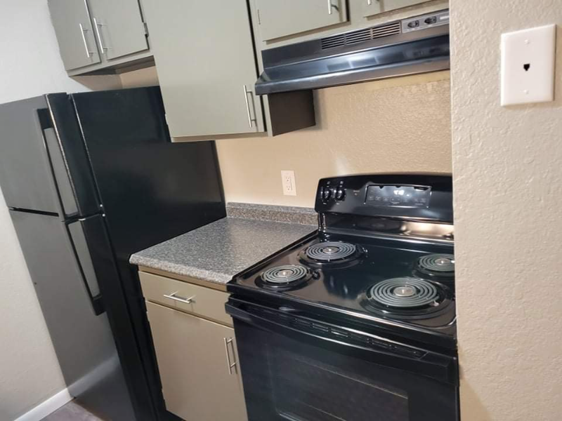 505 N Main St - Photo 3 of 13