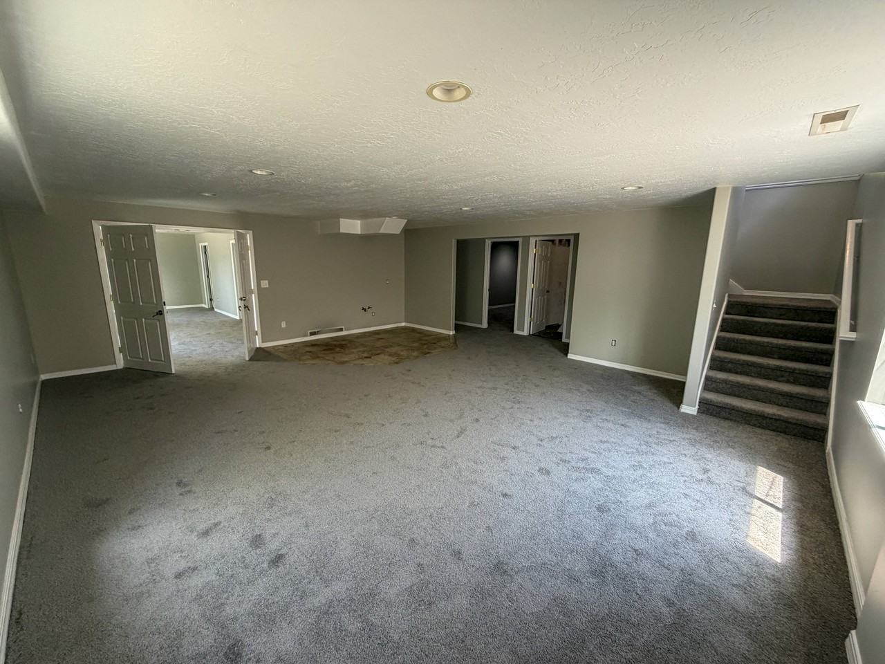 11246 S Glen Croft Ln - Photo 3 of 13