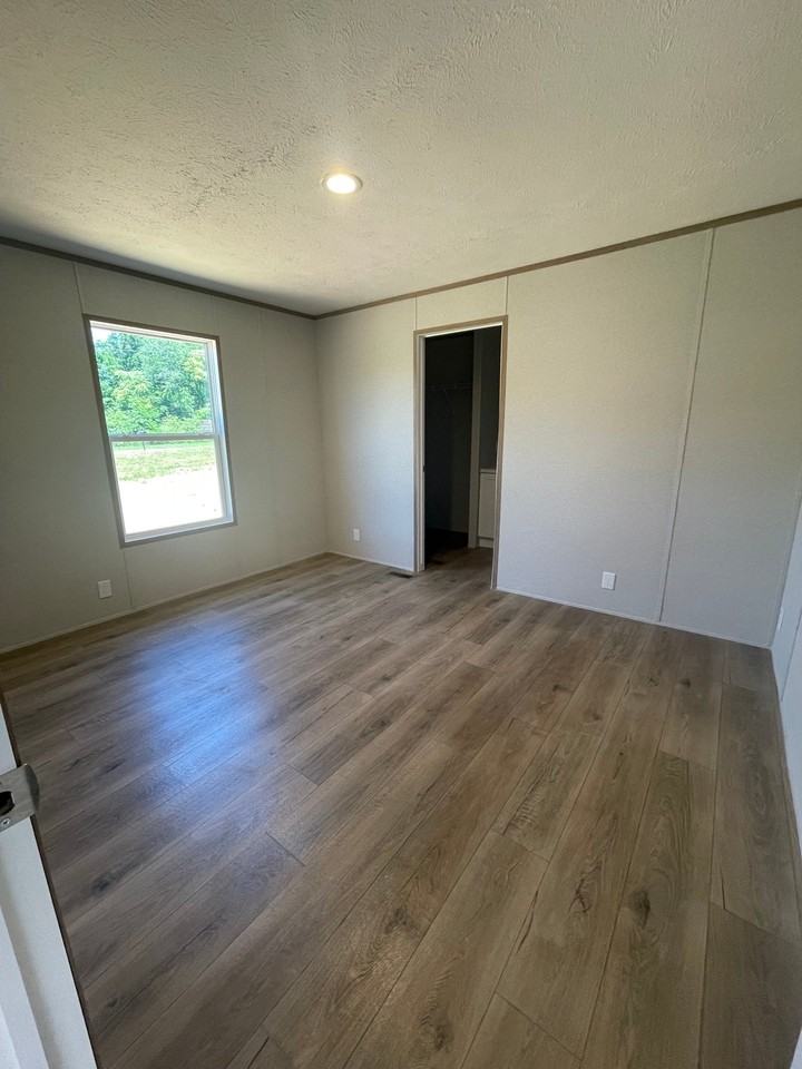 3308 Fly Rd - Photo 6 of 10