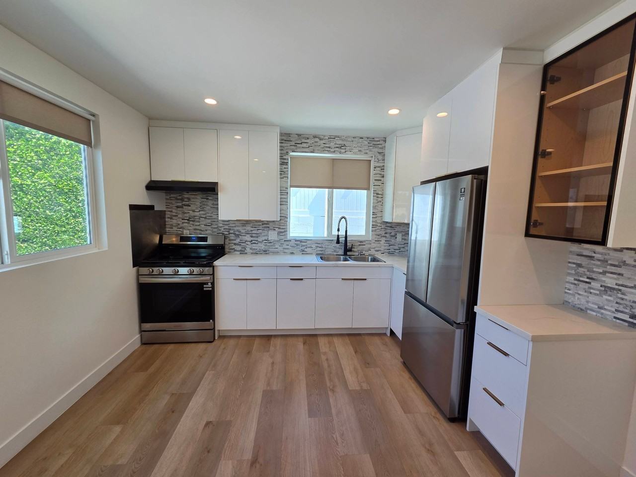 14929 Titus St #A - Photo 2 of 28