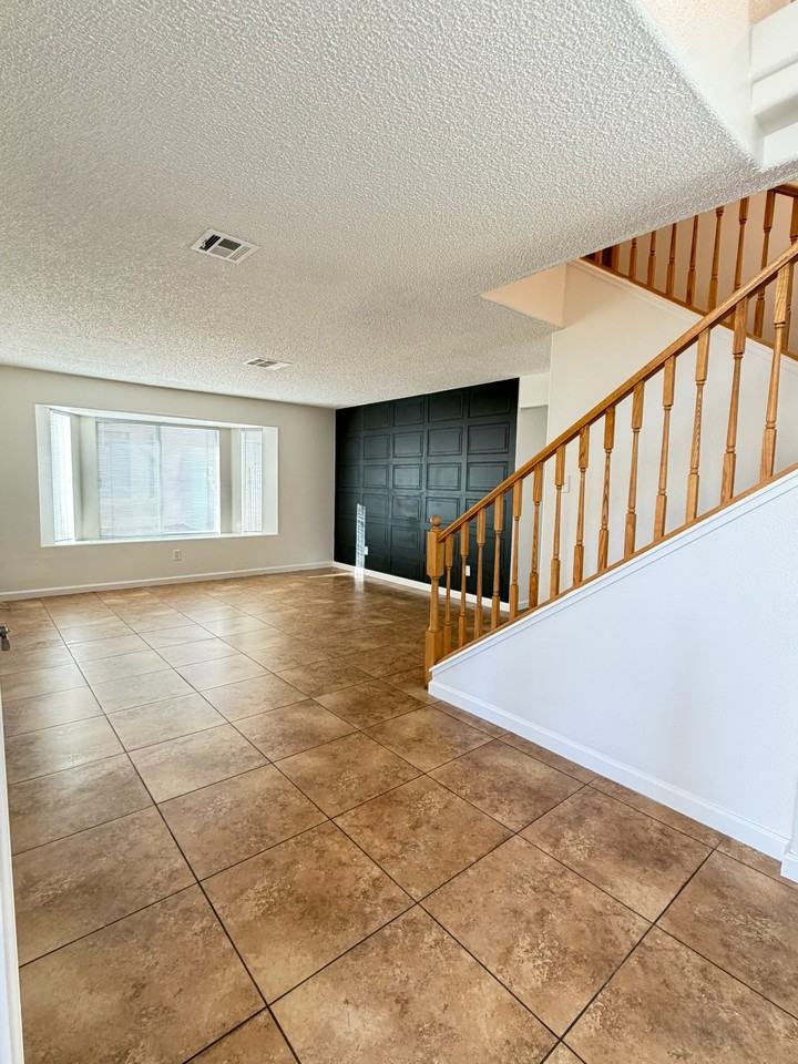 3380 Stacey Lyn Dr - Photo 2 of 24