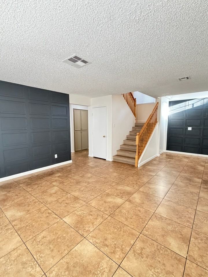 3380 Stacey Lyn Dr - Photo 3 of 24
