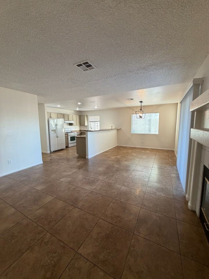 3380 Stacey Lyn Dr - Photo 5 of 24