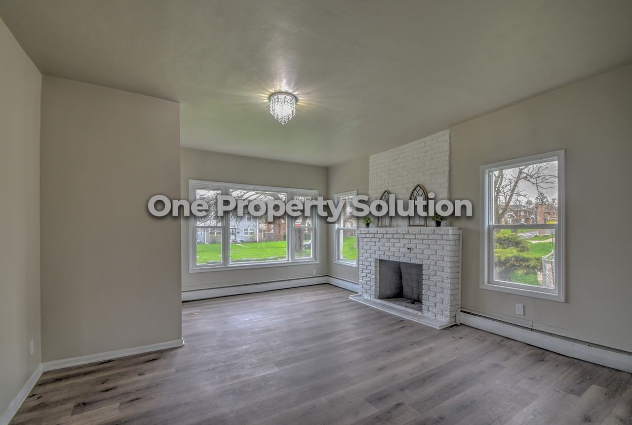 3612 Van Buren St #1 - Photo 4 of 26