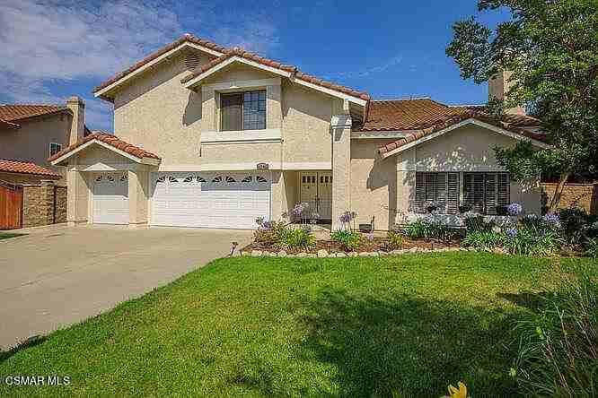 4046 Oak Glen Ct - Photo 2 of 16