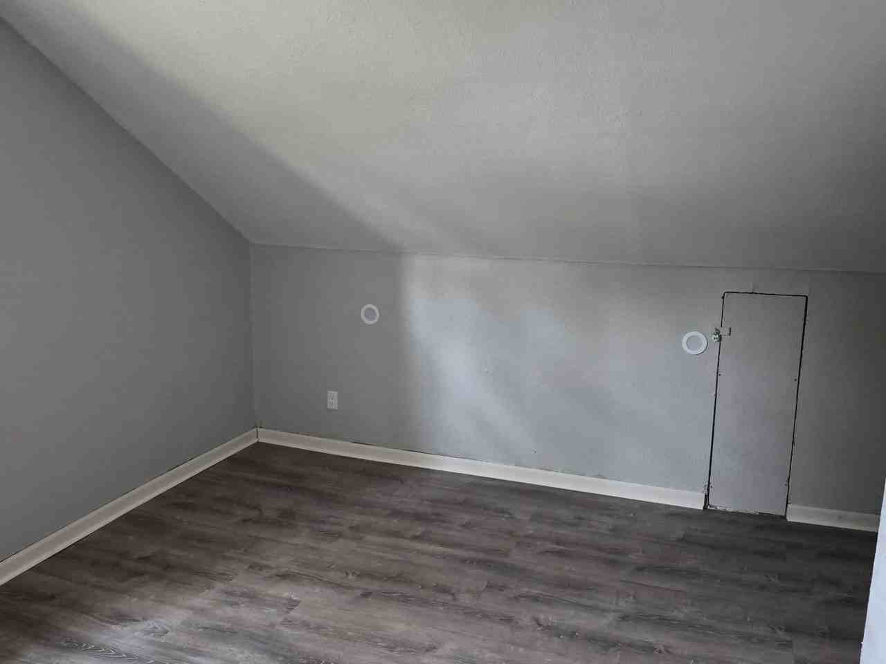 3145 Brock Dr - Photo 4 of 5