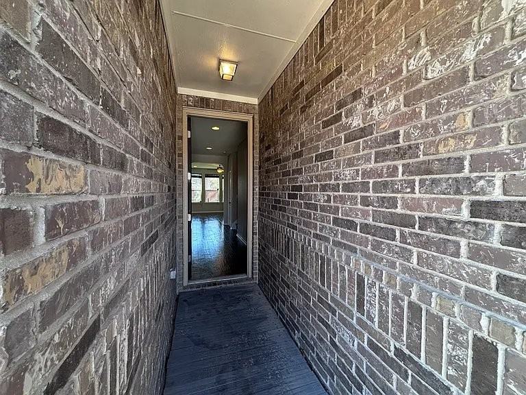 1405 Berlin Ln - Photo 2 of 15