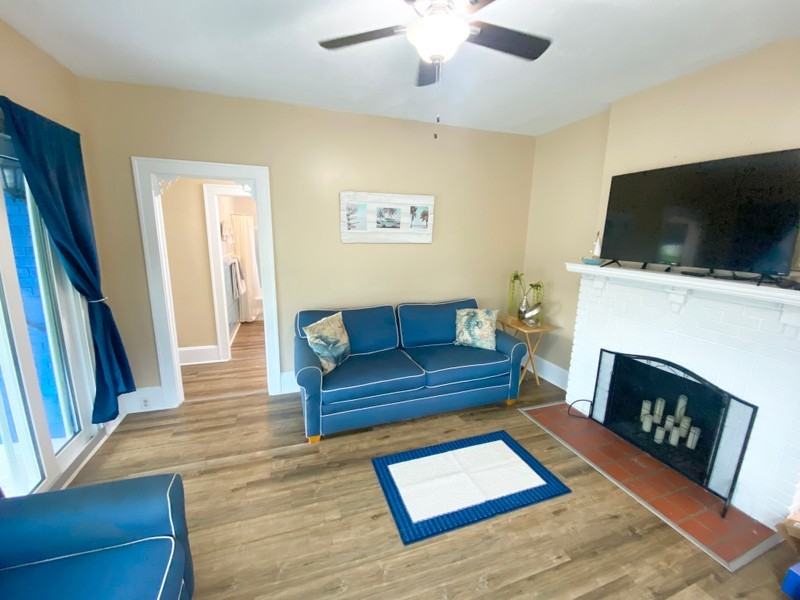 412 N Peninsula Dr - Photo 4 of 12