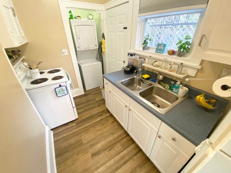 412 N Peninsula Dr - Photo 5 of 12