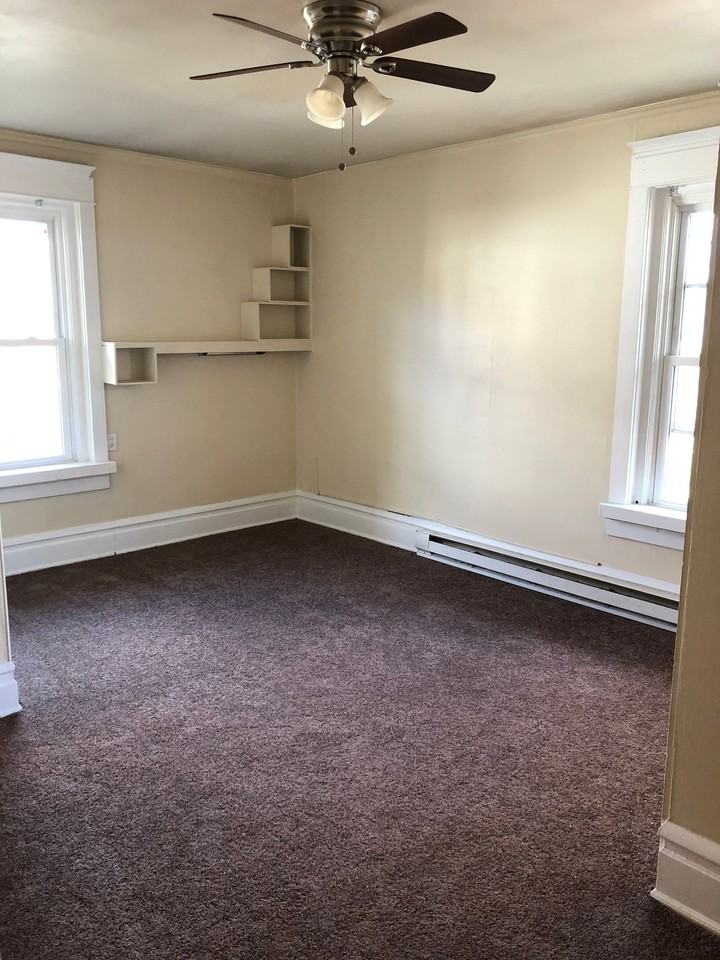 35 N Fulton St - Photo 2 of 8