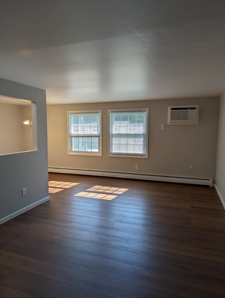 202 S Union Rd #8 - Photo 4 of 16