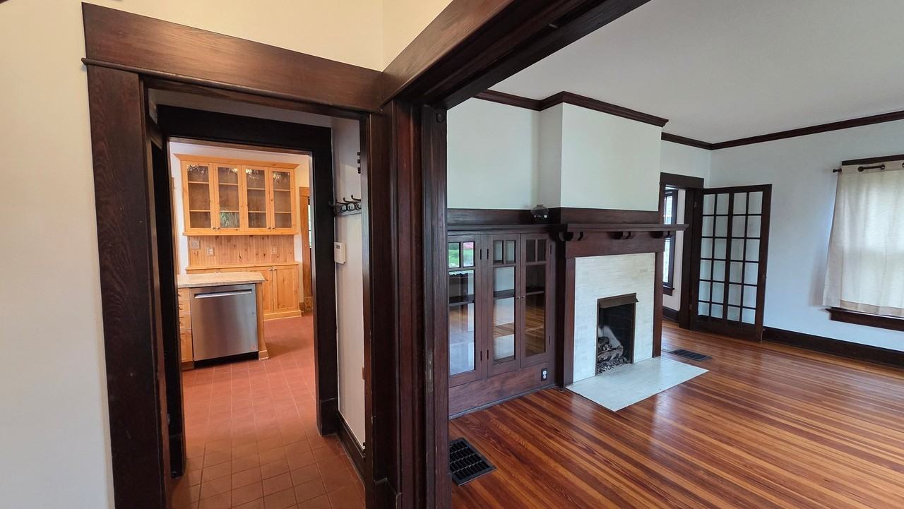 1905 W 1st Ave - Photo 6 of 20