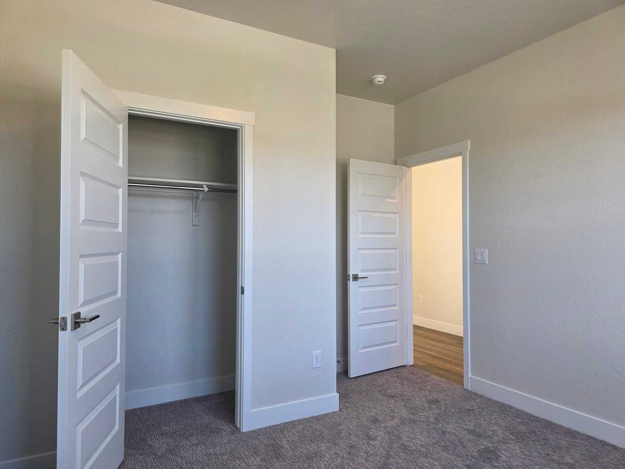 1670 Rusty Rivet Rd - Photo 4 of 20
