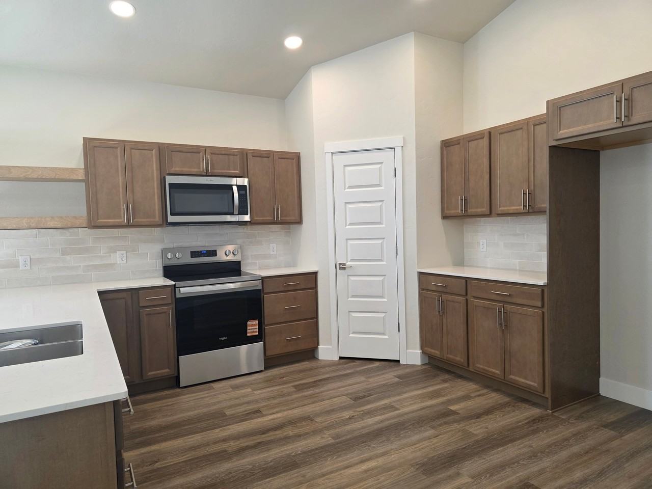 1670 Rusty Rivet Rd - Photo 5 of 20