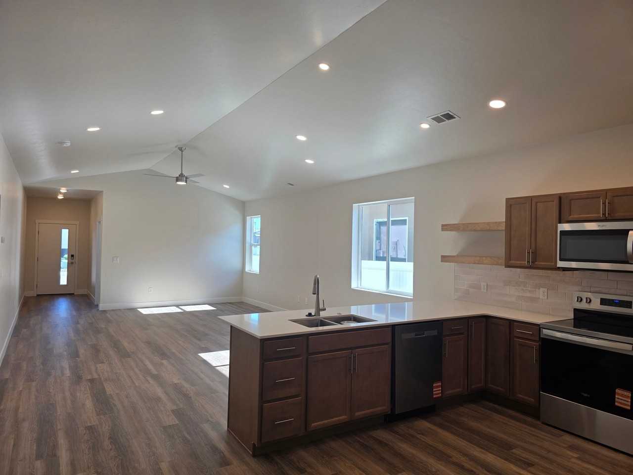 1670 Rusty Rivet Rd - Photo 6 of 20