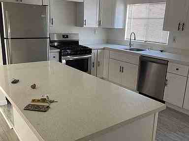 129 Pioneer Ave - Photo 2 of 20