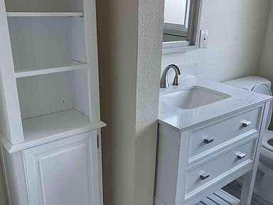 129 Pioneer Ave - Photo 3 of 20